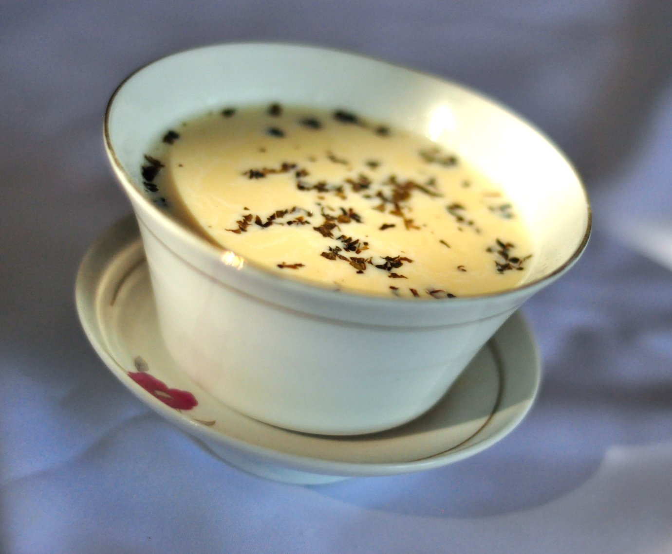 Recette Matcha Latte Maison : La Préparation Parfaite (Chaud & Froid)